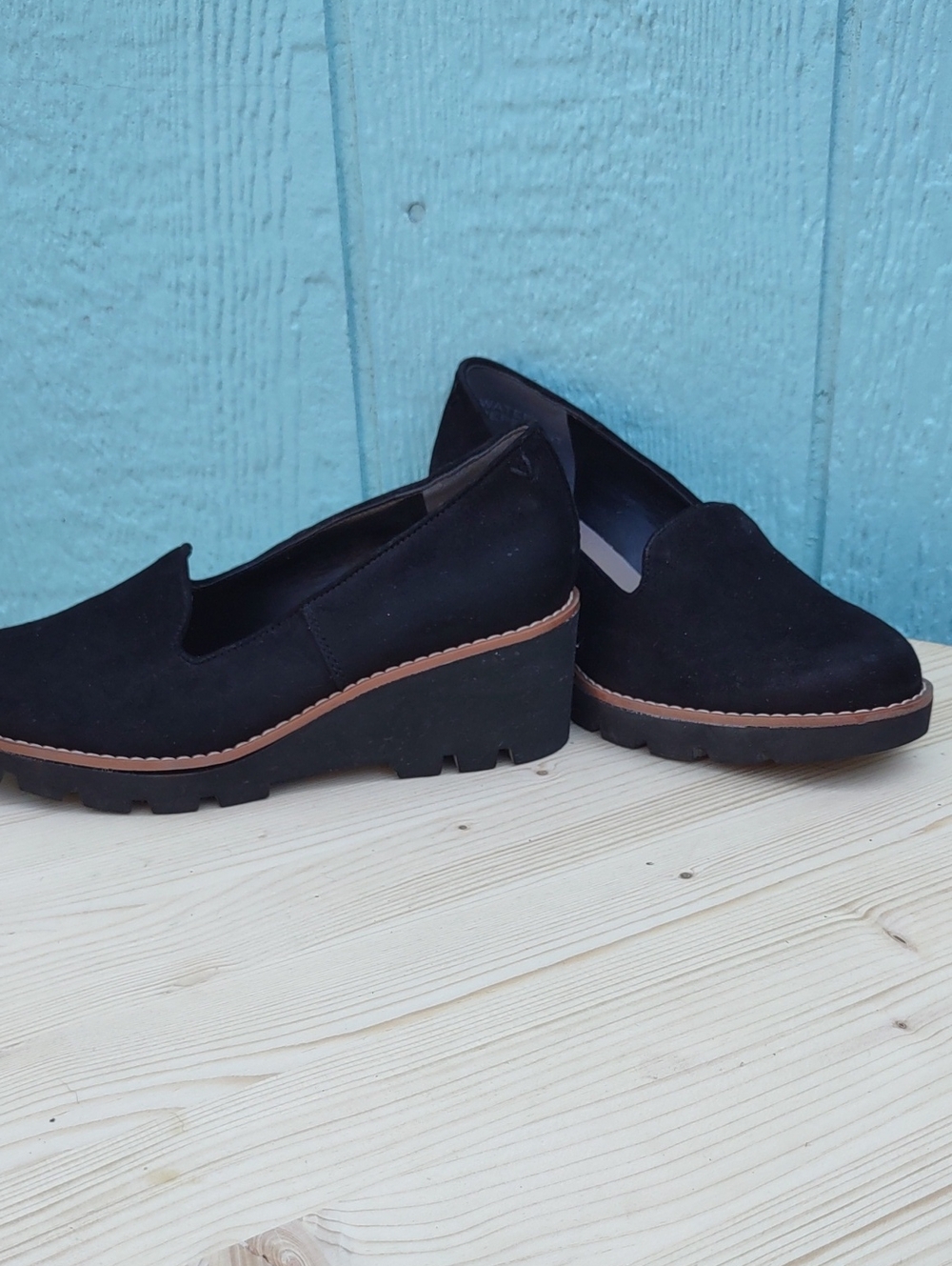 Vionic Women’s Black Suede Wedge Loafers
